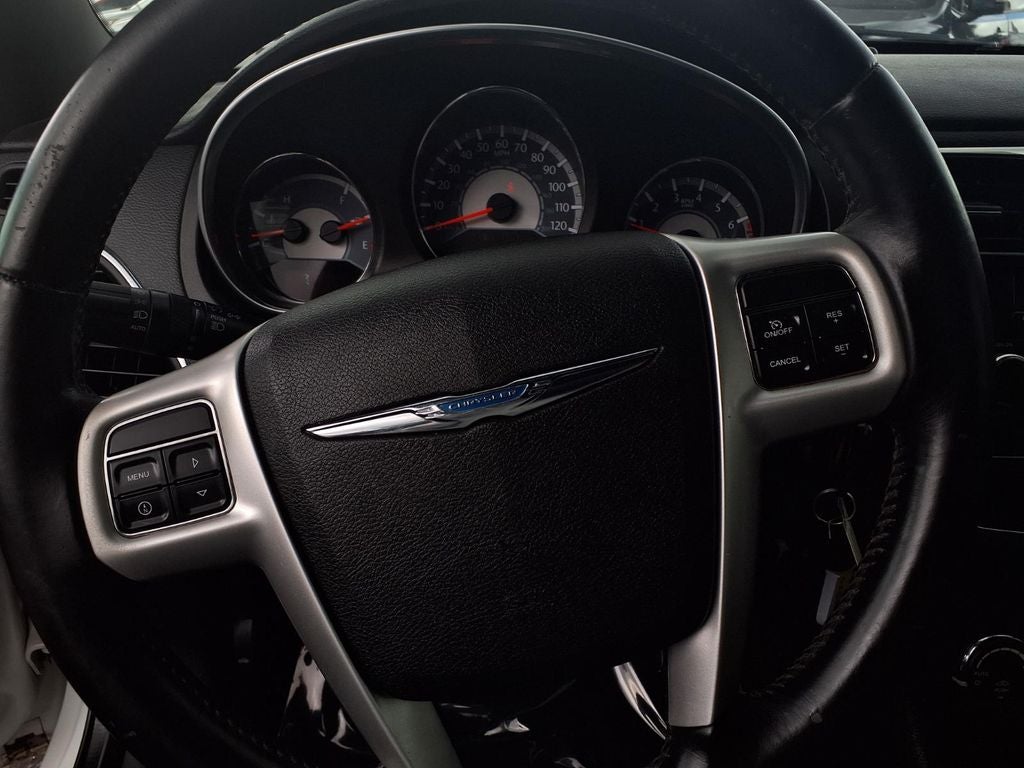 2012 Chrysler 200 Touring