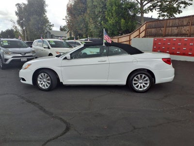 2012 Chrysler 200 Touring