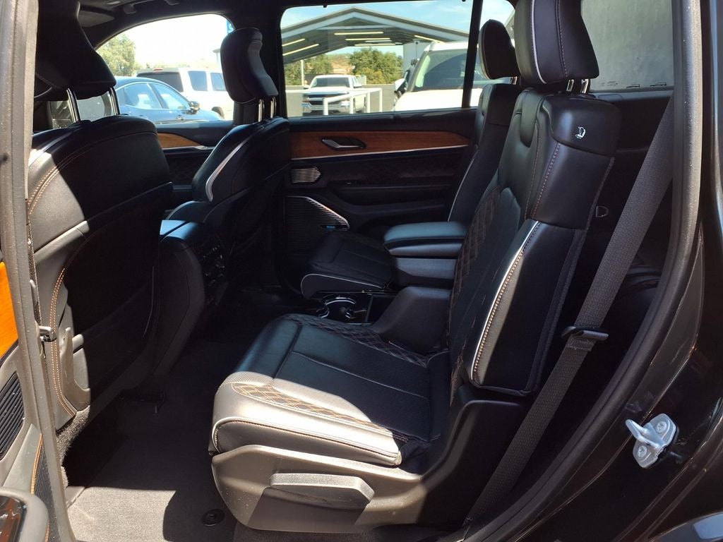 2023 Jeep Grand Cherokee L Summit