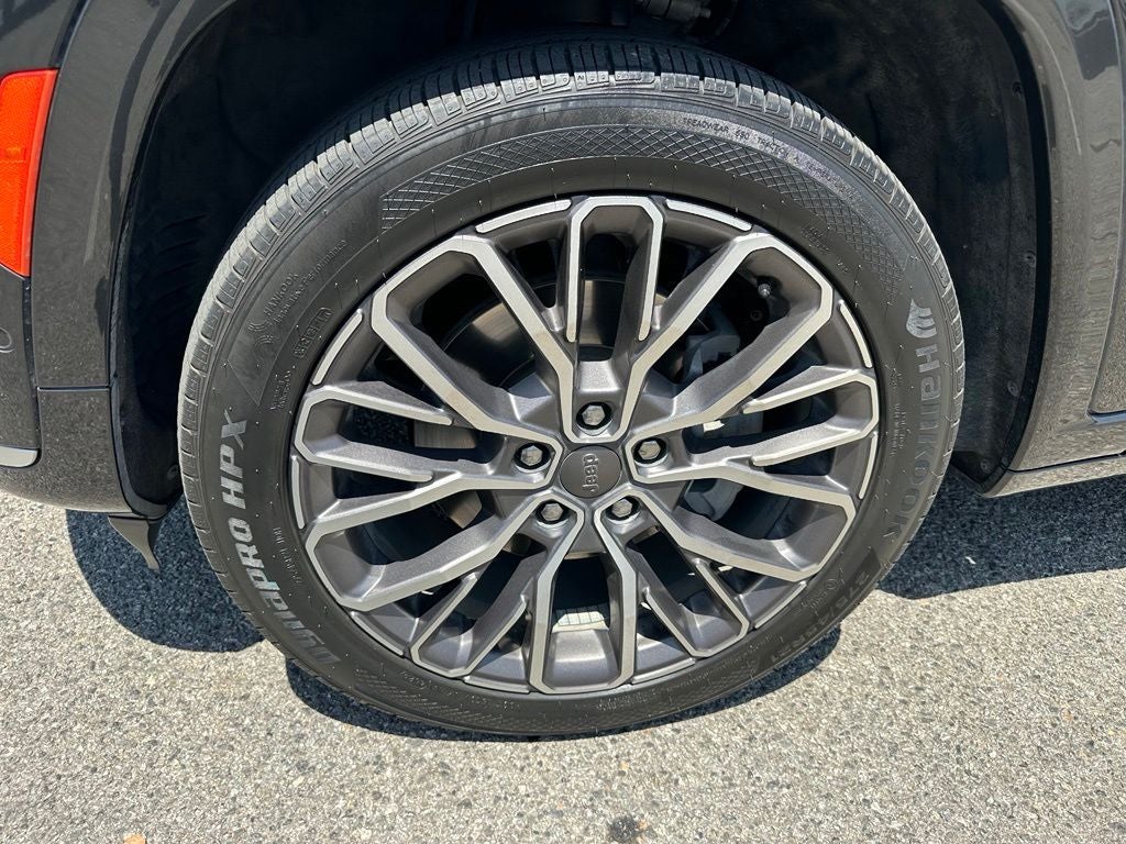 2023 Jeep Grand Cherokee L Summit
