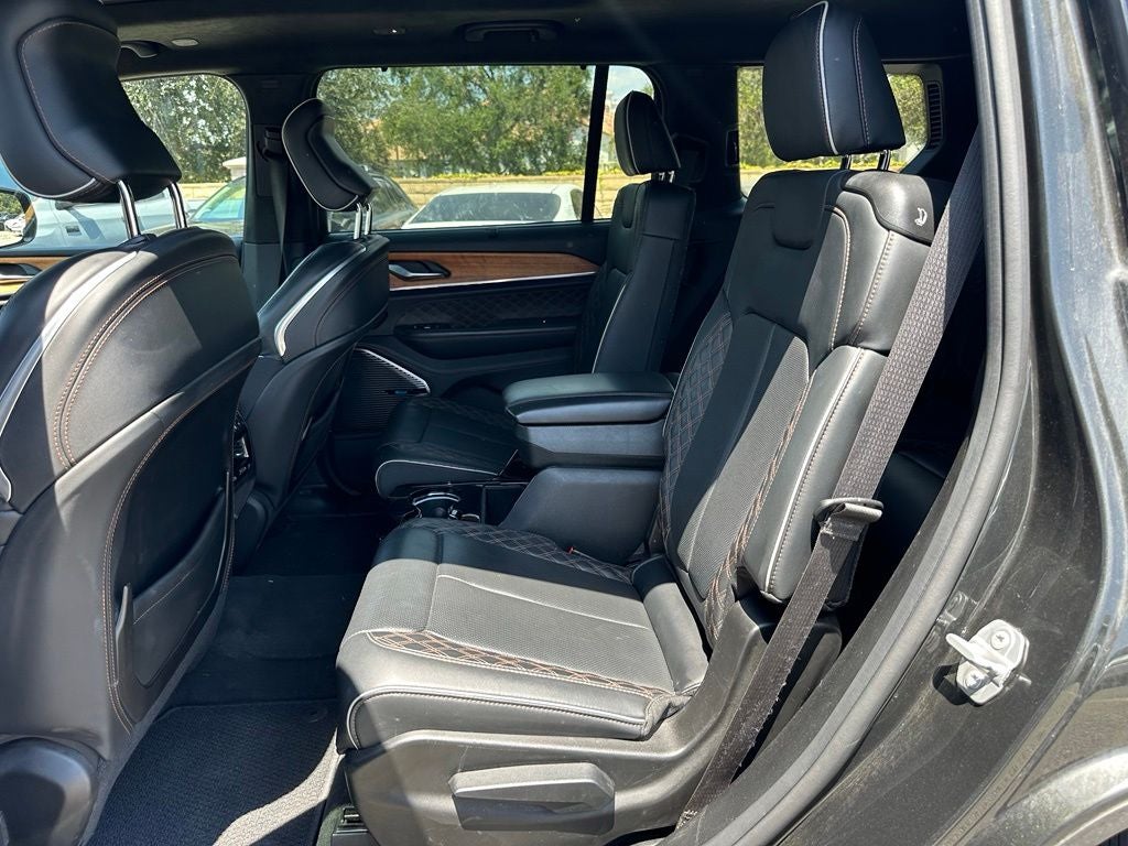 2023 Jeep Grand Cherokee L Summit
