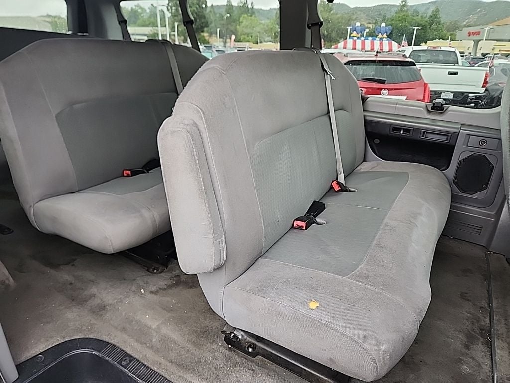 2013 Ford E-350SD XLT