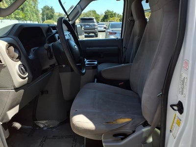 2013 Ford E-350SD XLT