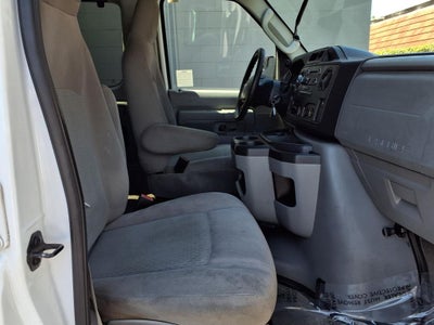 2013 Ford E-350SD XLT