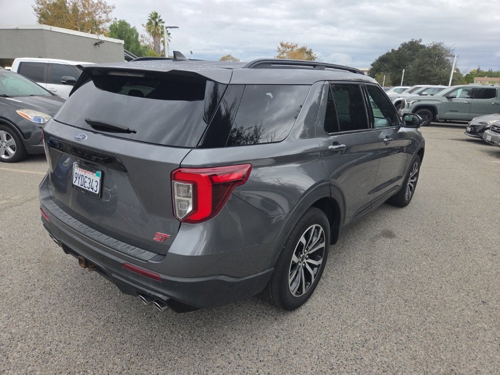 2021 Ford Explorer ST