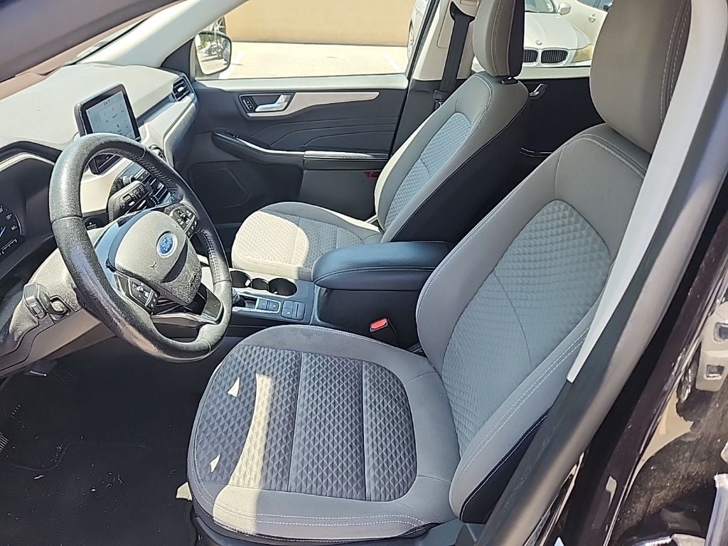 2021 Ford Escape Hybrid SE
