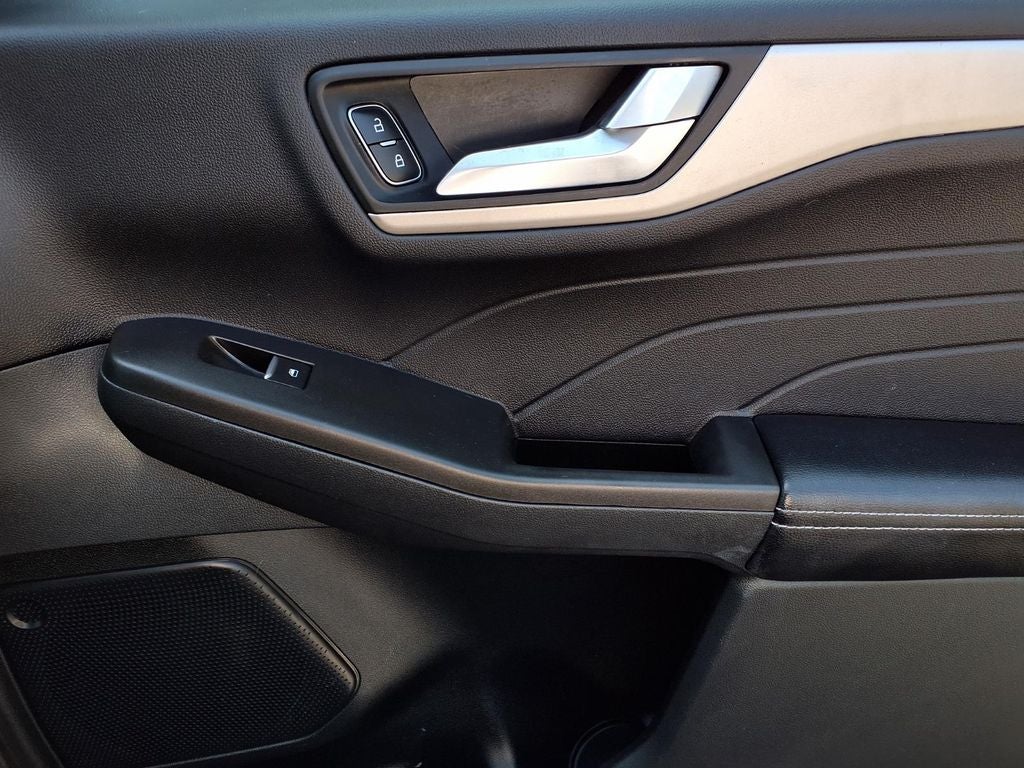 2021 Ford Escape Hybrid SE