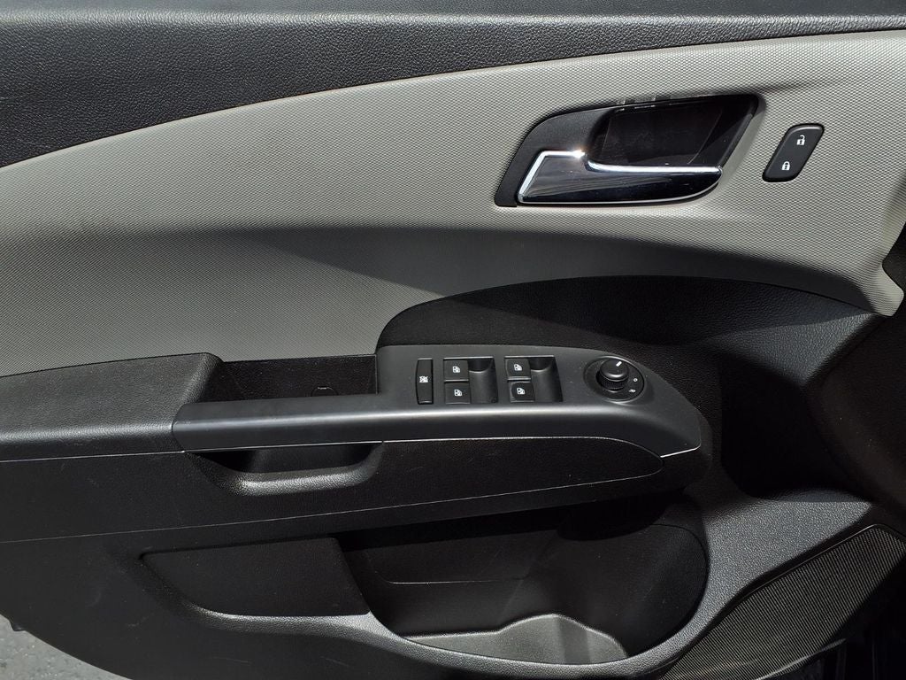 2016 Chevrolet Sonic LT