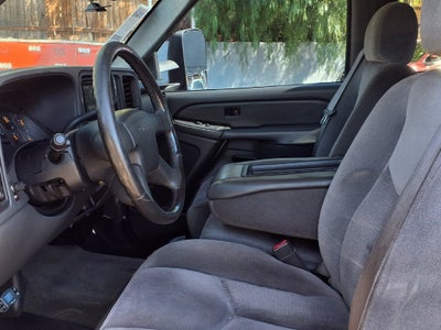 2004 GMC Sierra 2500HD SLE