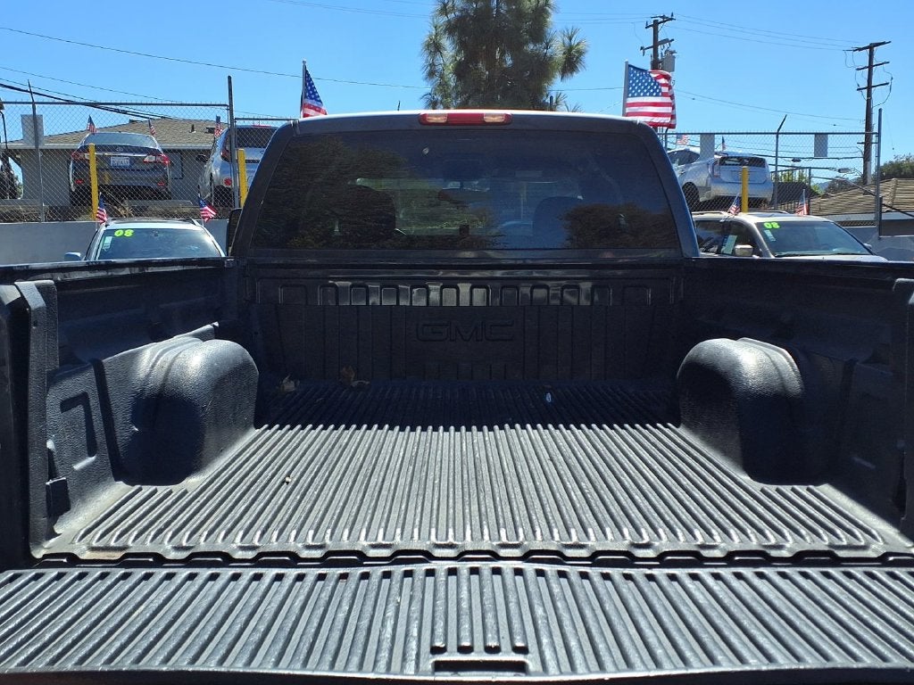 2004 GMC Sierra 2500HD SLE