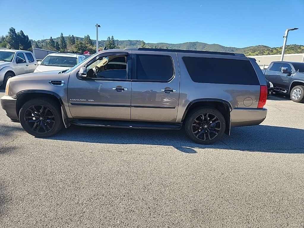 2013 Cadillac Escalade ESV Luxury