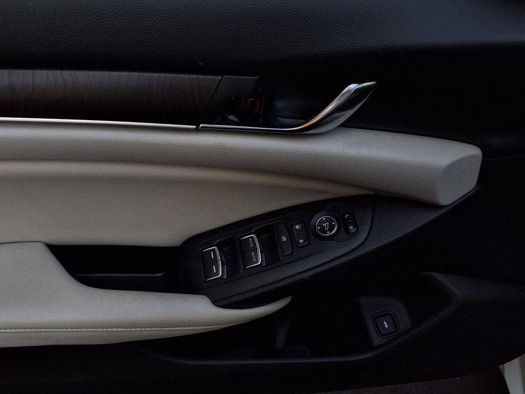 2020 Honda Accord Hybrid EX