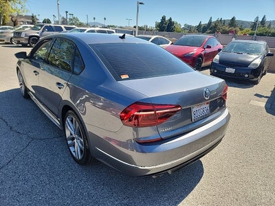 2018 Volkswagen Passat 2.0T R-Line