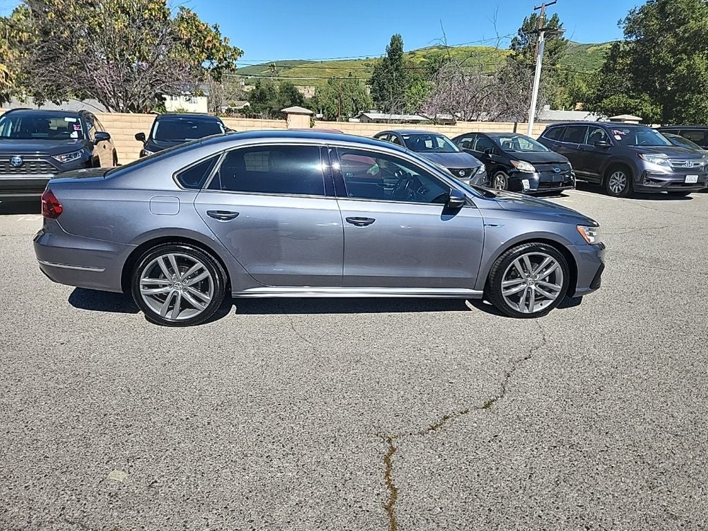 2018 Volkswagen Passat 2.0T R-Line