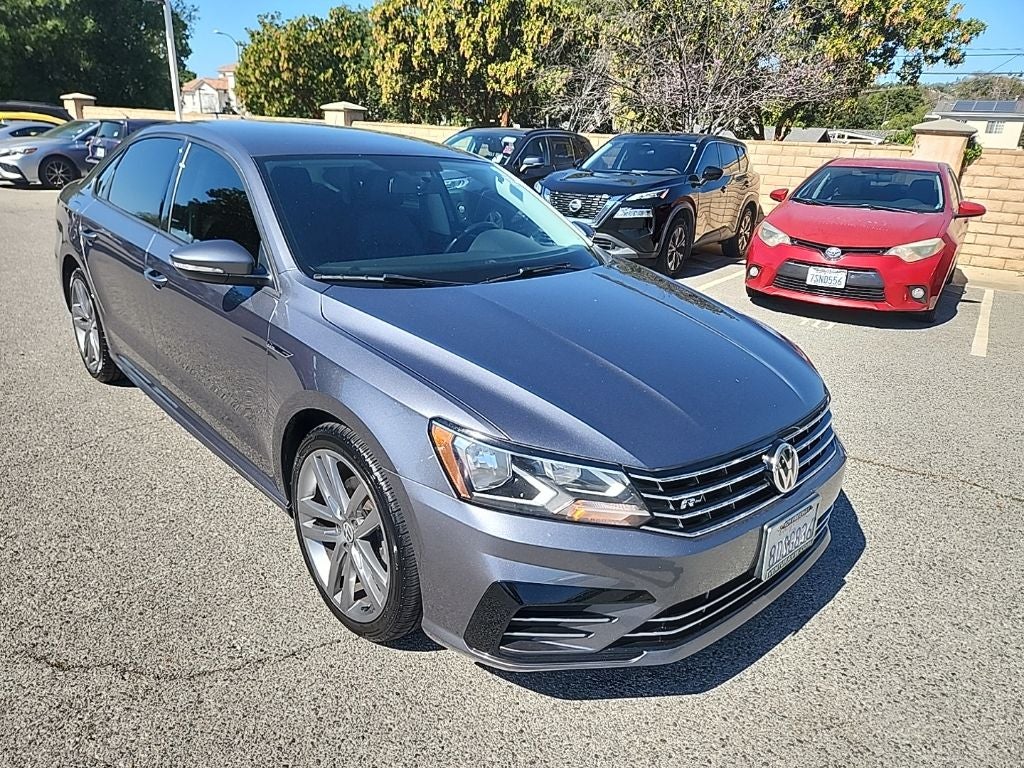 2018 Volkswagen Passat 2.0T R-Line