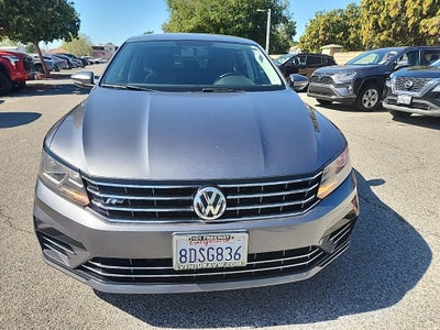 2018 Volkswagen Passat 2.0T R-Line