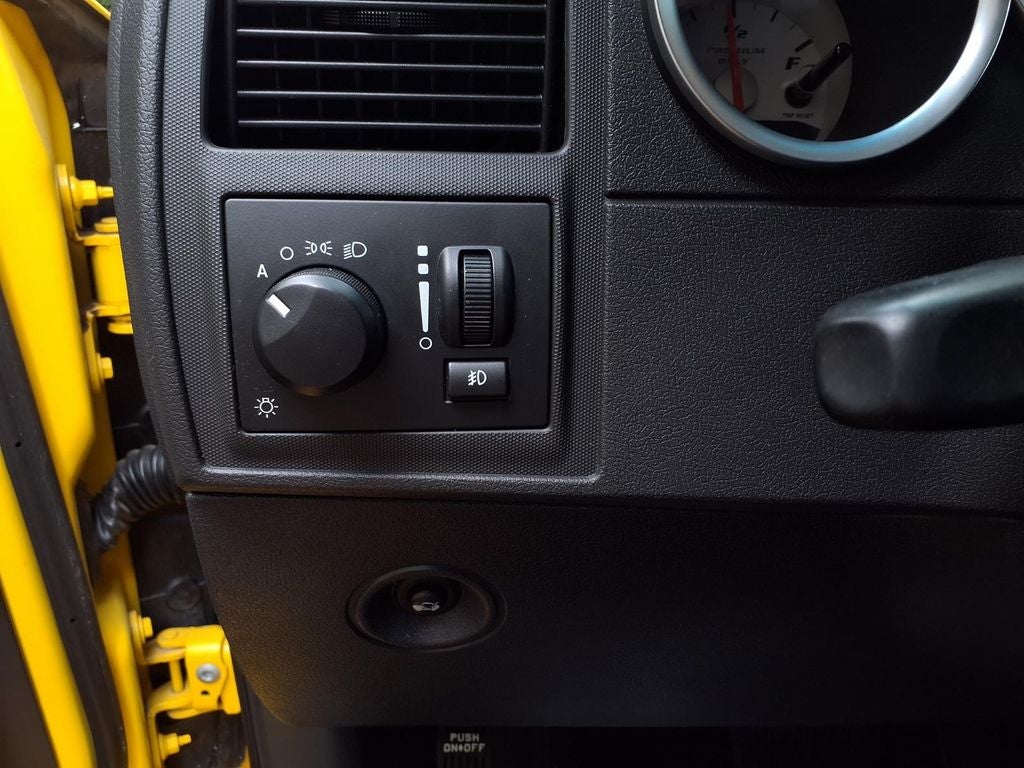 2007 Dodge Charger SRT8 Super Bee