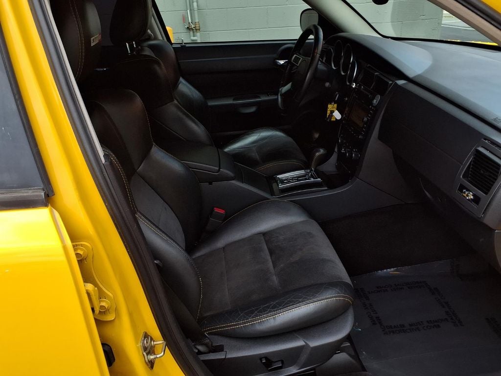 2007 Dodge Charger SRT8 Super Bee