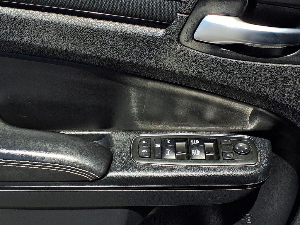 2014 Chrysler 300 S