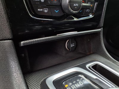 2016 Chrysler 300 S