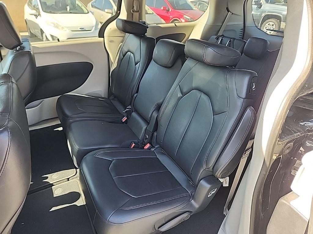 2017 Chrysler Pacifica Touring L