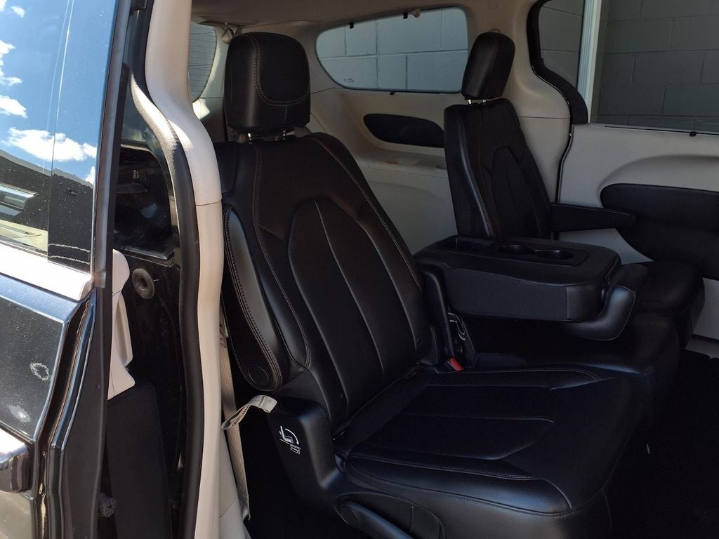 2017 Chrysler Pacifica Touring L