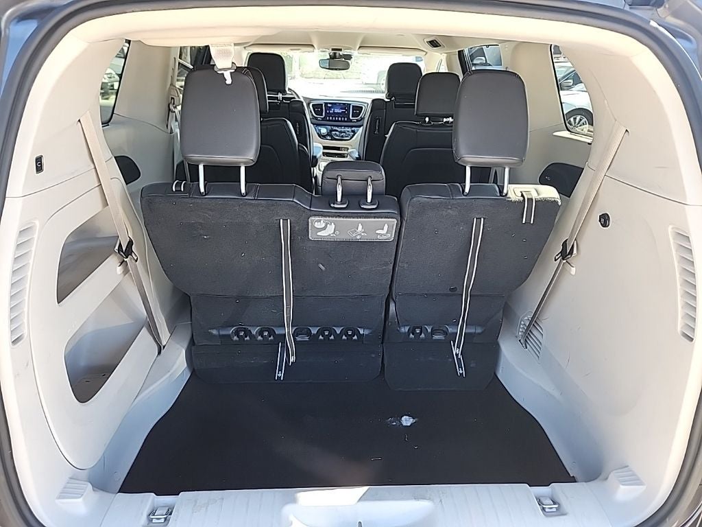 2017 Chrysler Pacifica Touring L Plus