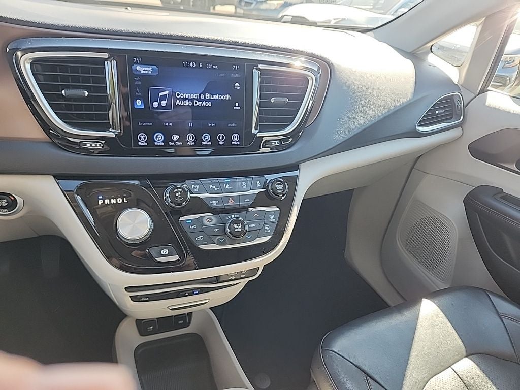 2017 Chrysler Pacifica Touring L Plus