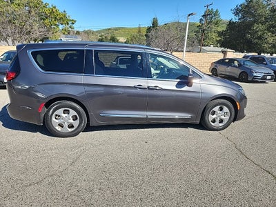 2017 Chrysler Pacifica Touring L Plus