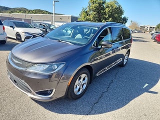 2017 Chrysler Pacifica Touring L Plus
