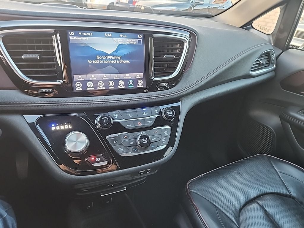 2020 Chrysler Pacifica Hybrid Limited