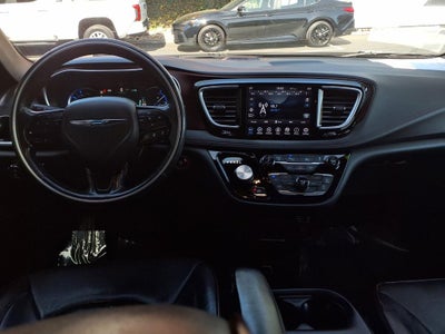 2020 Chrysler Pacifica Hybrid Limited