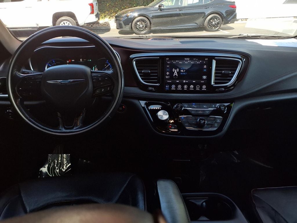 2020 Chrysler Pacifica Hybrid Limited