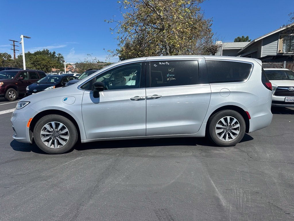 2024 Chrysler Pacifica Hybrid Select