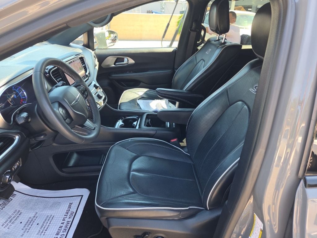 2022 Chrysler Pacifica Hybrid Limited