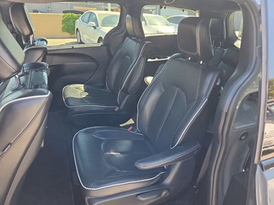 2022 Chrysler Pacifica Hybrid Limited
