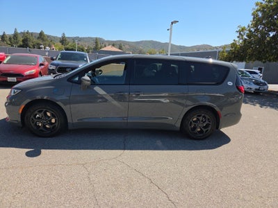 2022 Chrysler Pacifica Hybrid Limited