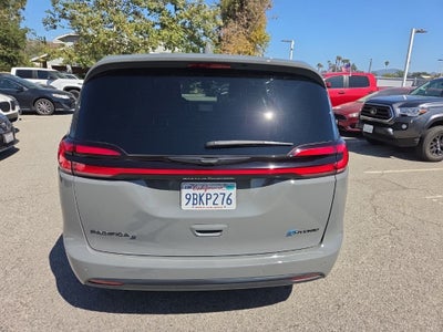 2022 Chrysler Pacifica Hybrid Limited