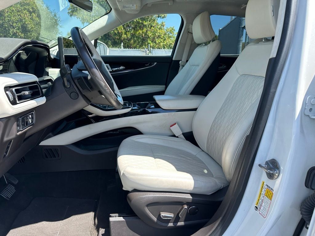 2022 Lincoln Nautilus Black Label
