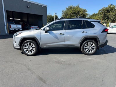 2025 Toyota RAV4 XLE Premium