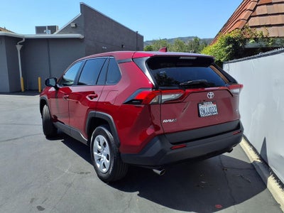 2025 Toyota RAV4 LE