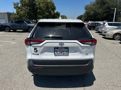2024 Toyota RAV4 LE