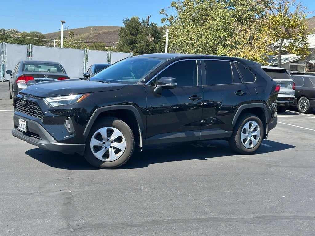2023 Toyota RAV4 LE
