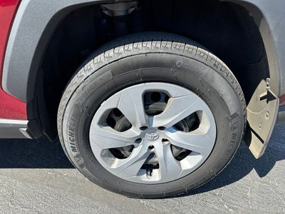 2025 Toyota RAV4 LE