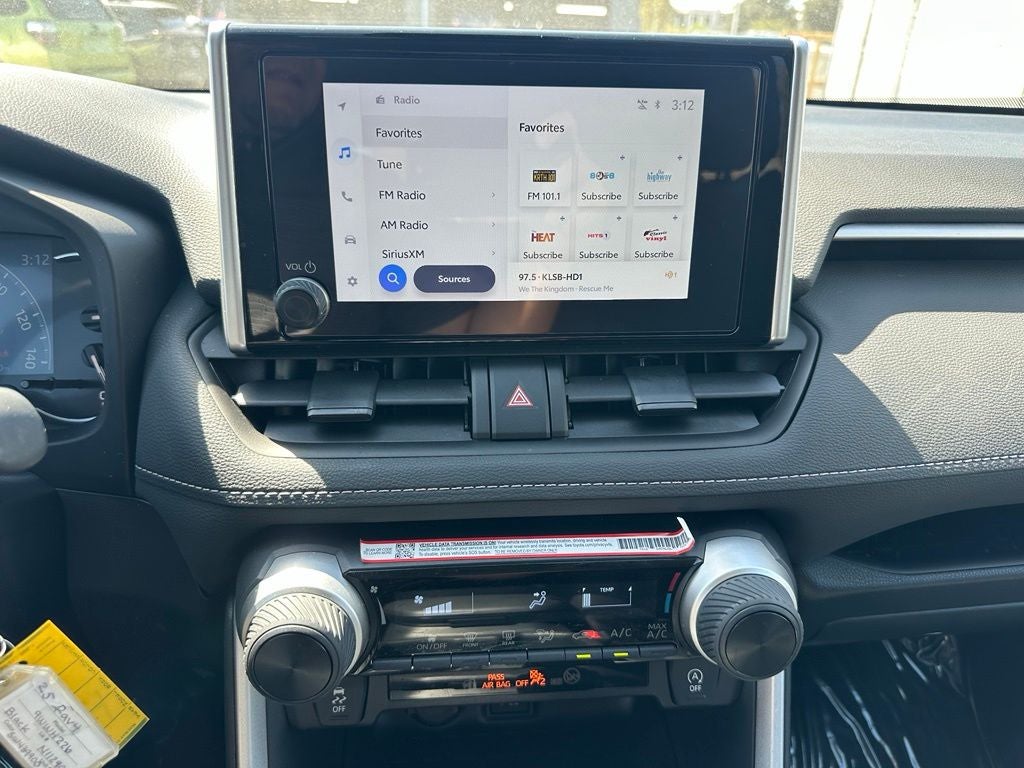 2025 Toyota RAV4 LE