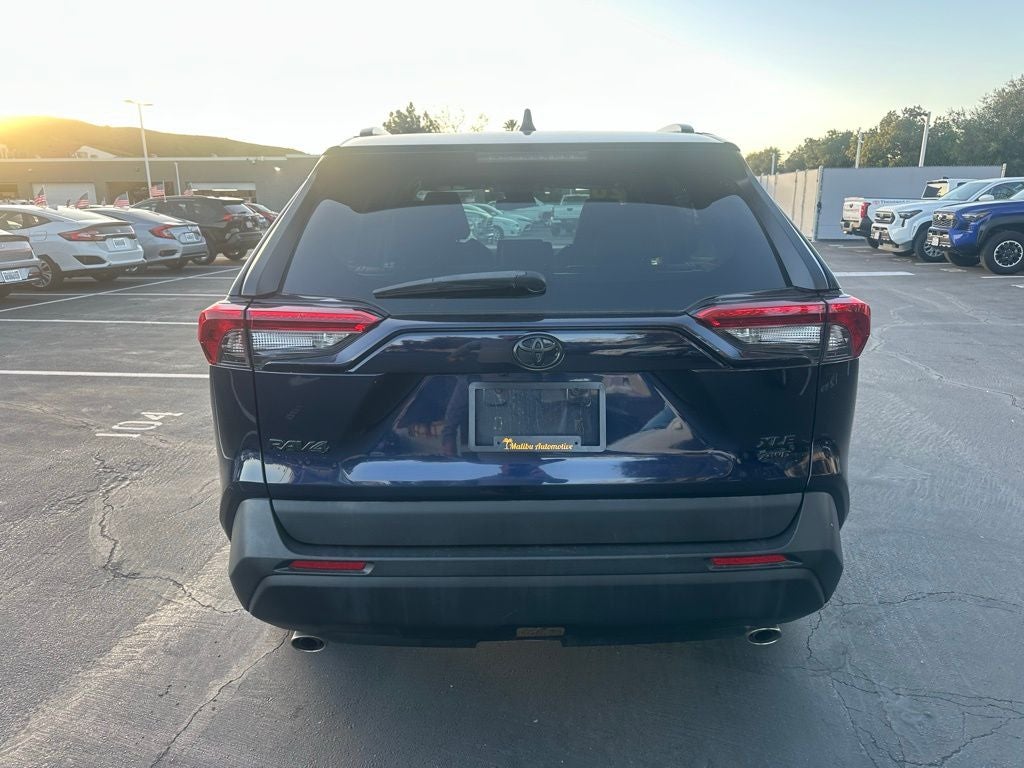 2020 Toyota RAV4 XLE