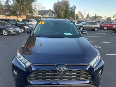 2020 Toyota RAV4 XLE