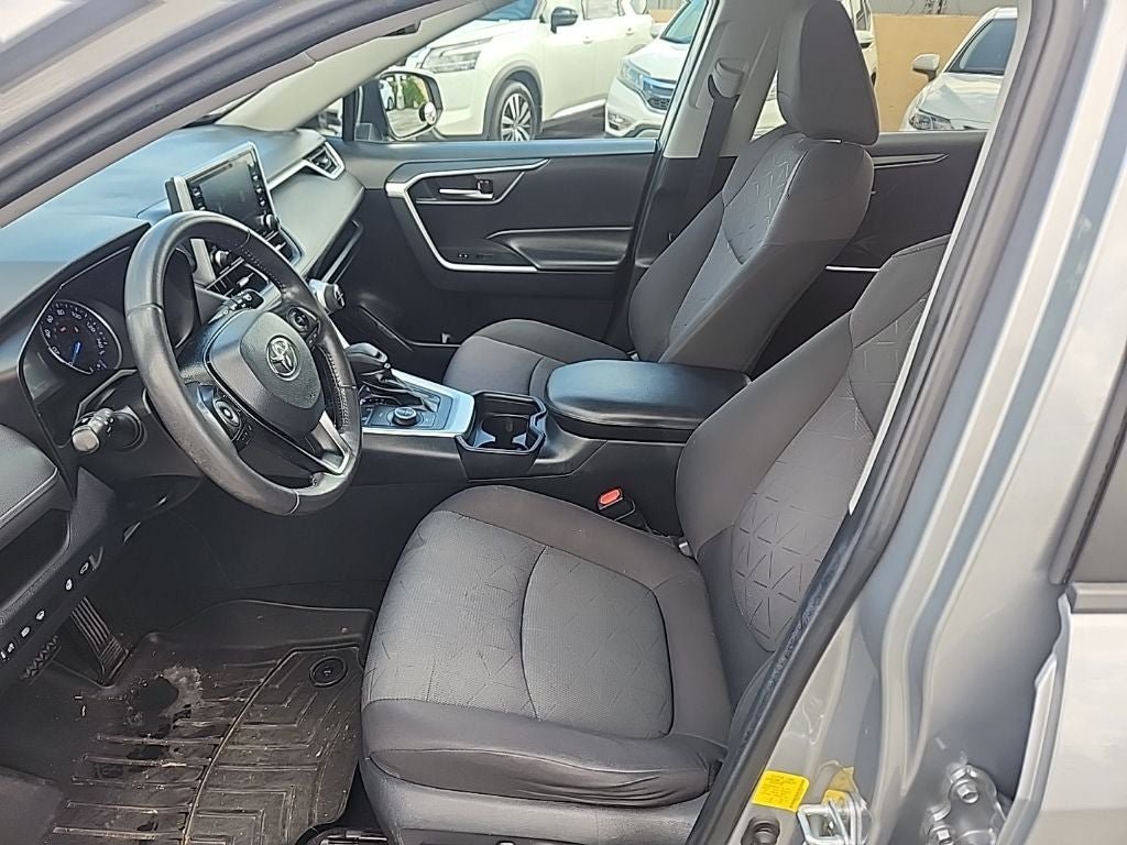 2019 Toyota RAV4 Hybrid XLE