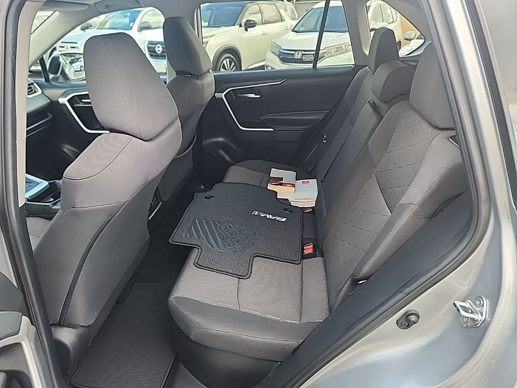 2019 Toyota RAV4 Hybrid XLE