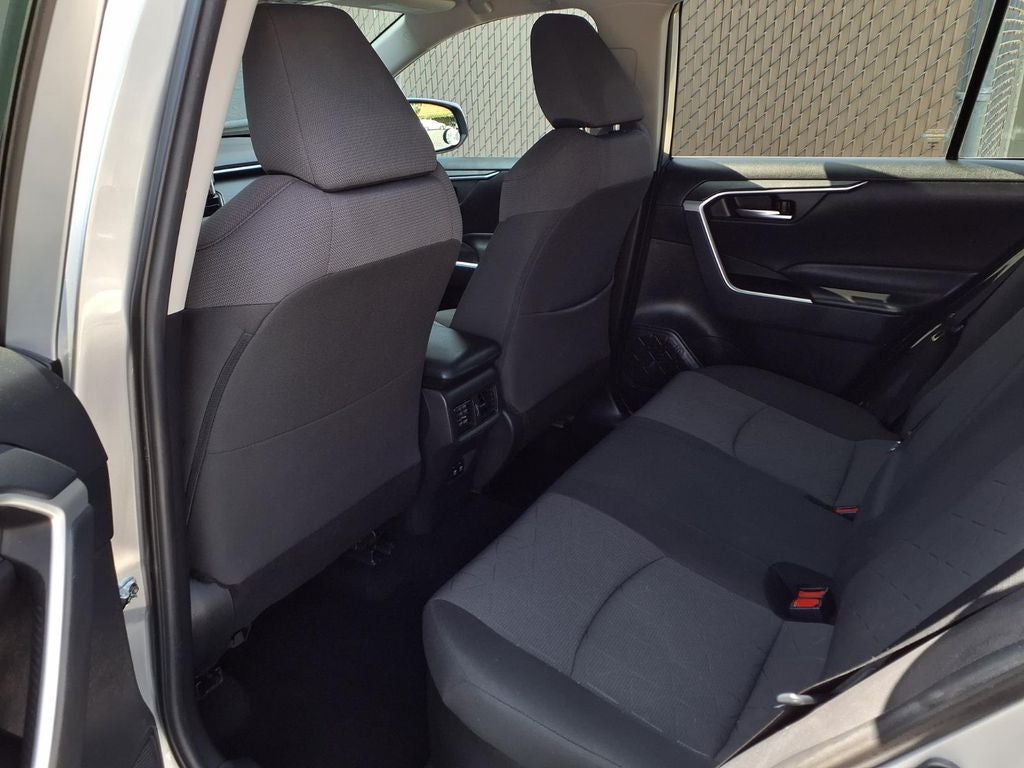 2019 Toyota RAV4 Hybrid XLE